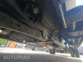 2024 Ford Super Duty F-350 Cab Chassis XL Crew Cab DRW - miniatura 7