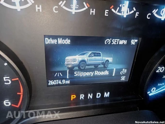 2024 Ford Super Duty F-350 Cab Chassis XL Regular Cab DRW - miniatura 25
