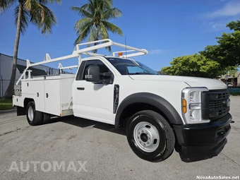 2024 Ford Super Duty F-350 Cab Chassis XL Regular Cab DRW - miniatura 4