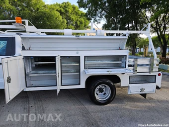 2024 Ford Super Duty F-350 Cab Chassis XL Regular Cab DRW - miniatura 47
