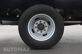 2024 Ford Super Duty F-350 Cab Chassis XLT Regular Cab DRW - miniatura 27