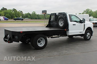 2024 Ford Super Duty F-350 Cab Chassis XLT Regular Cab DRW - miniatura 5