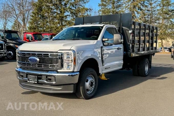 2024 Ford Super Duty F-350 Cab Chassis XLT Regular Cab DRW - miniatura 7