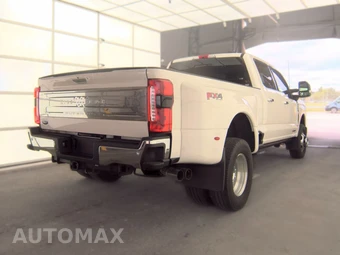 2024 Ford Super Duty F-350 King Ranch Crew Cab Long Bed DRW - miniatura 4