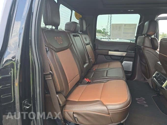 2024 Ford Super Duty F-350 King Ranch Crew Cab Long Bed DRW - miniatura 13