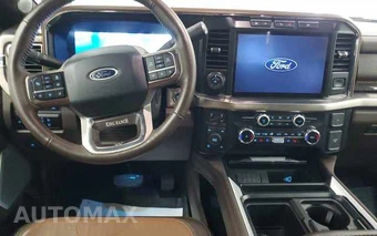 2024 Ford Super Duty F-350 King Ranch Crew Cab Medium Bed - miniatura 11