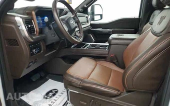 2024 Ford Super Duty F-350 King Ranch Crew Cab Medium Bed - miniatura 12