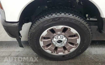 2024 Ford Super Duty F-350 King Ranch Crew Cab Medium Bed - miniatura 9