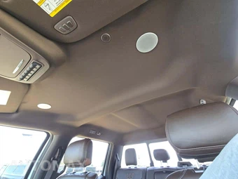 2024 Ford Super Duty F-350 King Ranch Crew Cab Medium Bed - miniatura 8