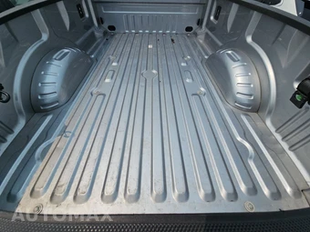 2024 Ford Super Duty F-350 Lariat Crew Cab Long Bed - miniatura 16
