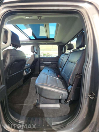 2024 Ford Super Duty F-350 Lariat Crew Cab Long Bed DRW - miniatura 13