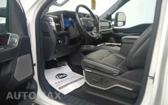 2024 Ford Super Duty F-350 Lariat Crew Cab Long Bed DRW - miniatura 12