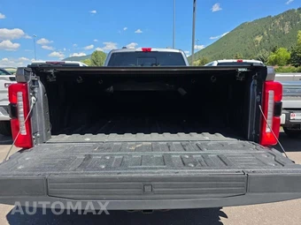 2024 Ford Super Duty F-350 Lariat Crew Cab Long Bed DRW - miniatura 14