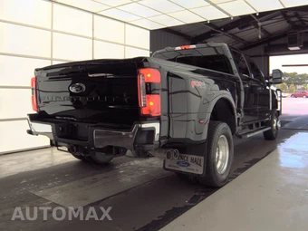 2024 Ford Super Duty F-350 Lariat Crew Cab Long Bed DRW - miniatura 4