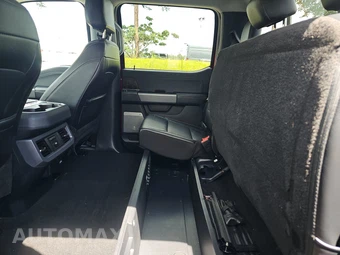 2024 Ford Super Duty F-350 Lariat Crew Cab Long Bed DRW - miniatura 13