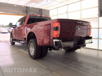 2024 Ford Super Duty F-350 Lariat Crew Cab Long Bed DRW - miniatura 6