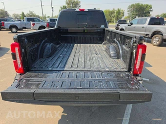 2024 Ford Super Duty F-350 Lariat Crew Cab Long Bed DRW - miniatura 14
