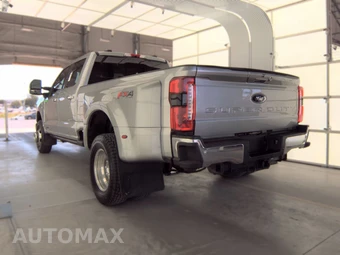 2024 Ford Super Duty F-350 Lariat Crew Cab Long Bed DRW - miniatura 6