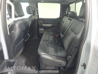 2024 Ford Super Duty F-350 Lariat Crew Cab Medium Bed - miniatura 13