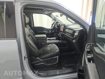 2024 Ford Super Duty F-350 Lariat Crew Cab Medium Bed - miniatura 8