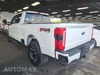 2024 Ford Super Duty F-350 Lariat Crew Cab Medium Bed - miniatura 6