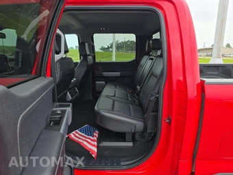 2024 Ford Super Duty F-350 Lariat Crew Cab Medium Bed - miniatura 10