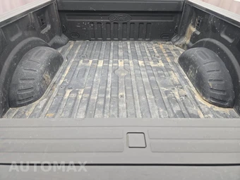 2024 Ford Super Duty F-350 Lariat Crew Cab Medium Bed - miniatura 16