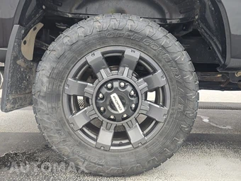 2024 Ford Super Duty F-350 Lariat Crew Cab Medium Bed - miniatura 5