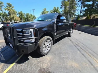 2024 Ford Super Duty F-350 Lariat Crew Cab Medium Bed