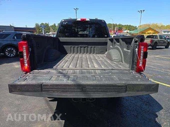 2024 Ford Super Duty F-350 Lariat Crew Cab Medium Bed - miniatura 15
