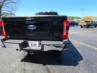 2024 Ford Super Duty F-350 Lariat Crew Cab Medium Bed - miniatura 4