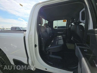 2024 Ford Super Duty F-350 Lariat Crew Cab Medium Bed - miniatura 16