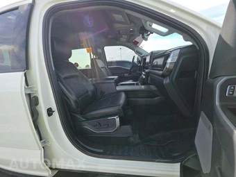 2024 Ford Super Duty F-350 Lariat Crew Cab Medium Bed - miniatura 18