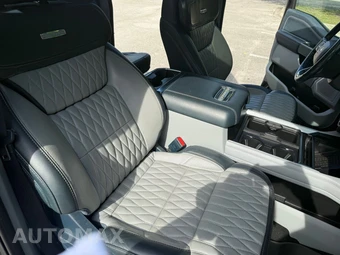 2024 Ford Super Duty F-350 Limited Crew Cab Long Bed DRW - miniatura 15