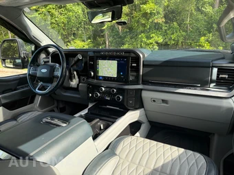 2024 Ford Super Duty F-350 Limited Crew Cab Long Bed DRW - miniatura 18