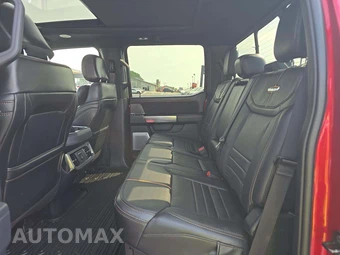 2024 Ford Super Duty F-350 Platinum Crew Cab Long Bed - miniatura 13