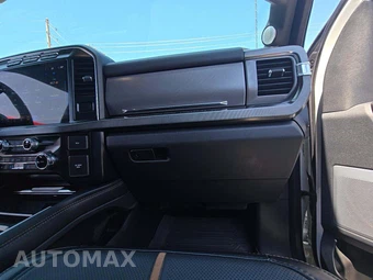 2024 Ford Super Duty F-350 Platinum Crew Cab Long Bed - miniatura 19