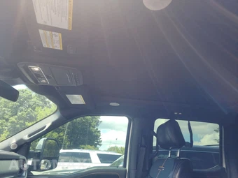 2024 Ford Super Duty F-350 Platinum Crew Cab Long Bed - miniatura 17
