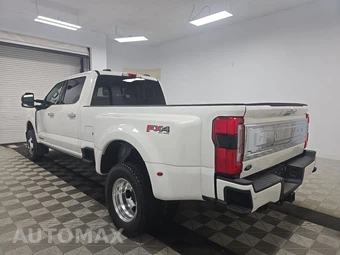 2024 Ford Super Duty F-350 Platinum Crew Cab Long Bed DRW - miniatura 6