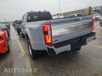 2024 Ford Super Duty F-350 Platinum Crew Cab Long Bed DRW - miniatura 30