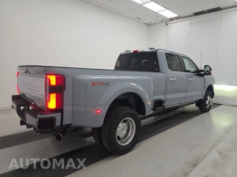 2024 Ford Super Duty F-350 Platinum Crew Cab Long Bed DRW - miniatura 4