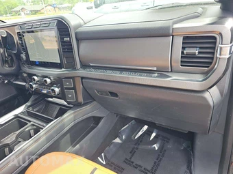 2024 Ford Super Duty F-350 Platinum Crew Cab Medium Bed - miniatura 19