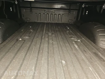 2024 Ford Super Duty F-350 Platinum Crew Cab Medium Bed - miniatura 16
