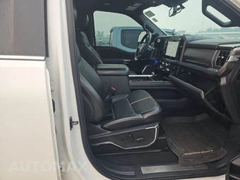 2024 Ford Super Duty F-350 Platinum Crew Cab Medium Bed - miniatura 8