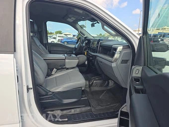 2024 Ford Super Duty F-350 XL Crew Cab Long Bed DRW - miniatura 8