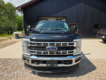 2024 Ford Super Duty F-350 XL Crew Cab Long Bed DRW - miniatura 10