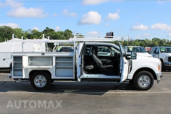 2024 Ford Super Duty F-350 XL Extended Cab Long Bed w/Rear Doors - miniatura 10