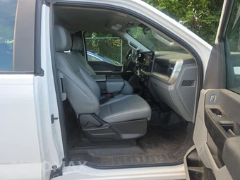 2024 Ford Super Duty F-350 XL Extended Cab Medium Bed w/Rear Doors - miniatura 8