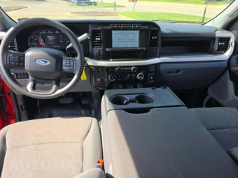 2024 Ford Super Duty F-350 XL Extended Cab Medium Bed w/Rear Doors - miniatura 10