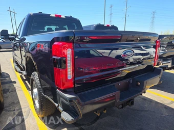 2024 Ford Super Duty F-350 XL Extended Cab Medium Bed w/Rear Doors - miniatura 6